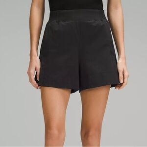 Lululemon Stretch Woven Relaxed-Fit High-Rise Short 4"